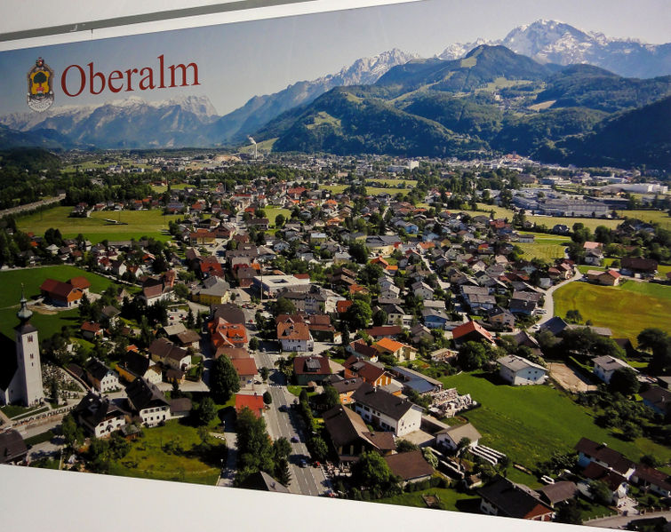 Datei:Oberalmbild im Gemeindefoyer.jpg