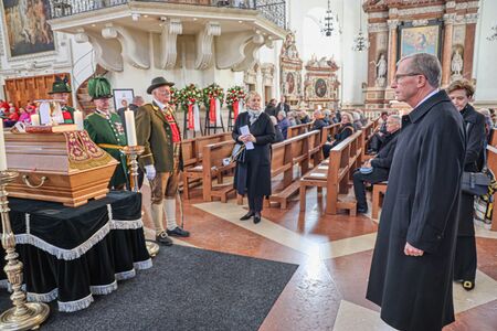Kothgasser Erzbischof Begräbnisfeierlichkeiten 06.jpg
