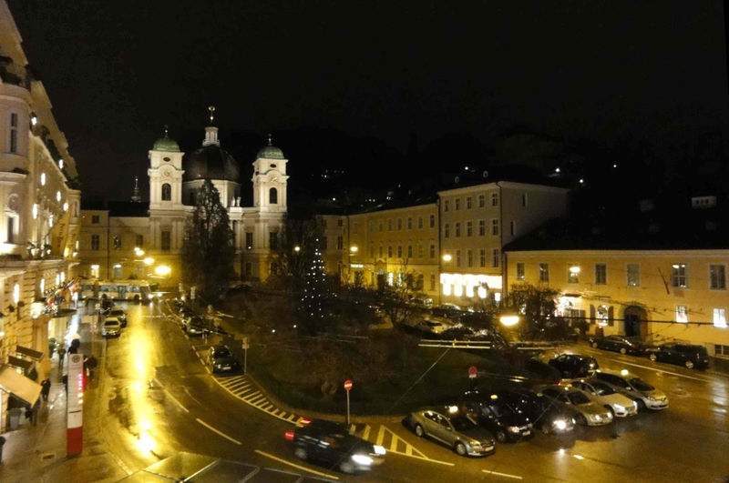 Datei:Makartplatz bei Nacht.jpg