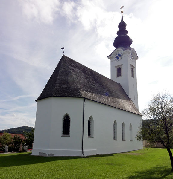 Datei:Ulrichshöglkirche, Nordostseite.jpg