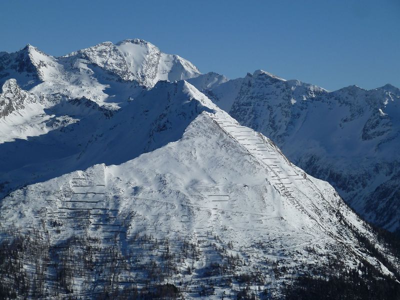 Datei:Ankogel, Anlauftal, Hannoverhaus.jpg