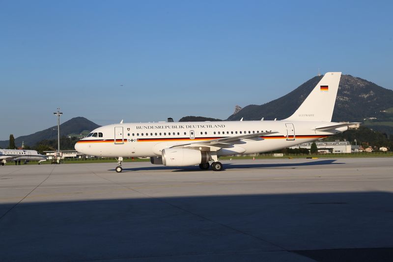 Datei:EU Gipfel Flugzeuge Deutschland.jpg