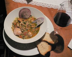 Hohlwegwirt venezianische Wochen Fischsuppe.jpg
