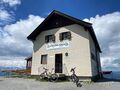 Statzerhaus auf Hundstein Gipfel.jpg