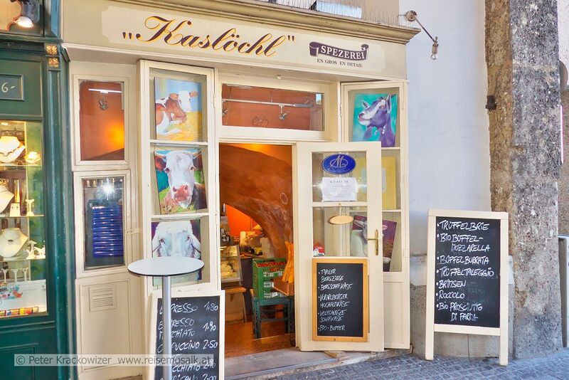 Datei:Hagenauerplatz Löchlbogen Kaslöchl.jpg