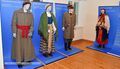 Lettland und seine Volkstracht Ausstellung Museum Fronfeste Neumarkt Wallersee 04.jpg
