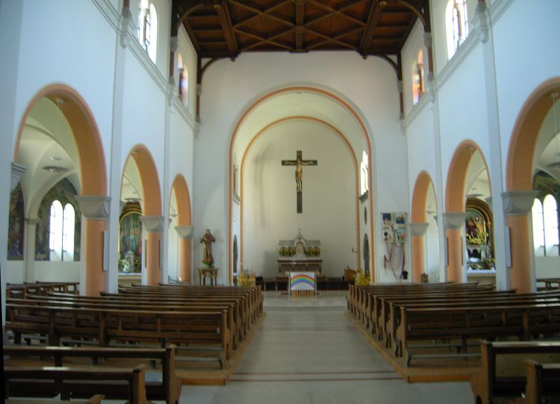 Datei:Stadtpfarrkirche Itzling, Innenansicht R0013145.jpg