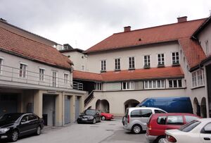 Innenansicht des Berchtesgadener Hofeds.jpg