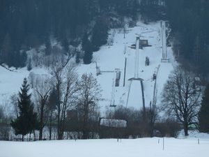 Felix-Gottwald-Skisprunganlage.jpg
