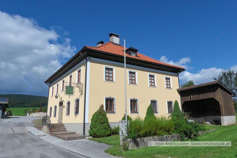 Datei:Heimatmuseum Kohbauernhaus Köstendorf.jpg