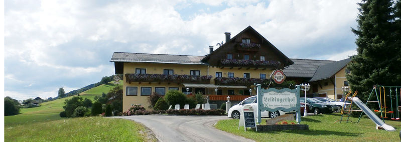 Datei:Leidingerhof Gasthof Pension.jpg