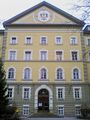 Seniorenheim Hellbrunn, Hauseingang.JPG