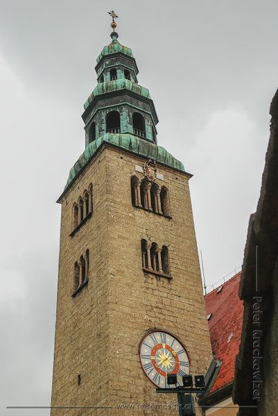 Datei:Turmuhr der Stadtpfarrkirche Mülln.jpg