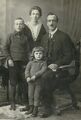 FamilieZehetner1924.jpg