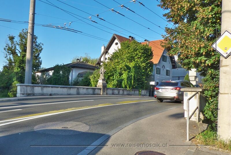 Datei:Salzburg Maxglan Nepomukbrücke 1.jpg