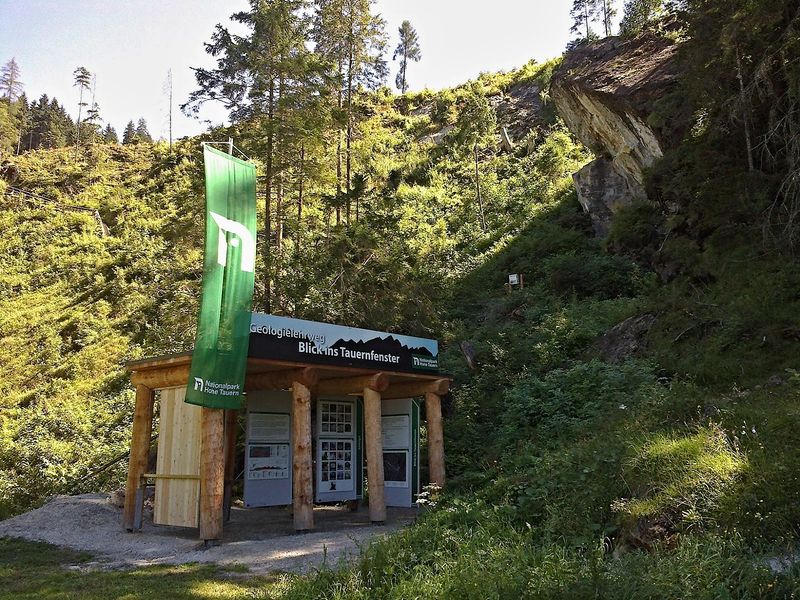 Datei:Blick ins Tauernfenster 02.jpg