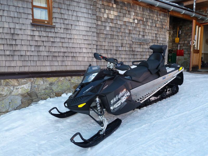 Datei:Ski Doo 4.jpg