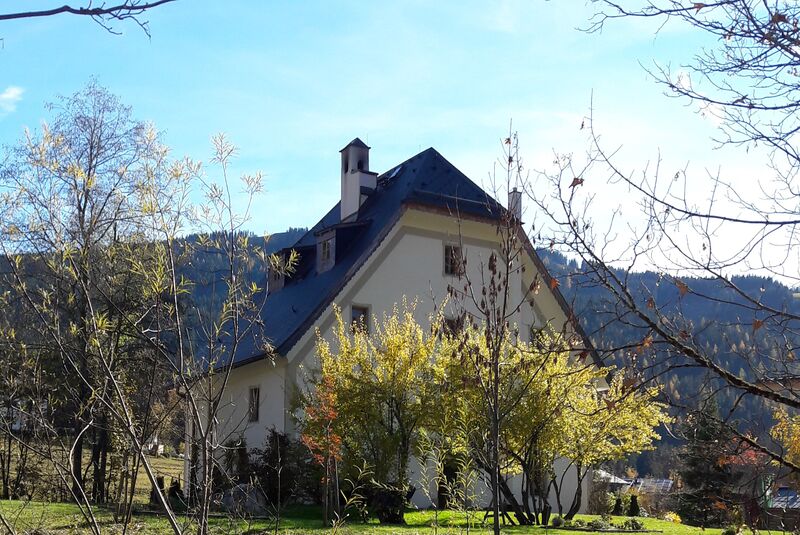 Datei:Pfarrhof Hinterthal 20211031 3.jpg