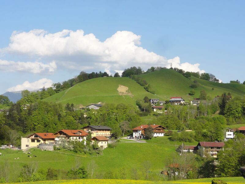 Datei:Raspenhöhe am Dürrnberg.jpg