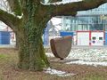 Berchtoldvilla, Stahlskulptur von Christiane Pott-Schlager 2.jpg