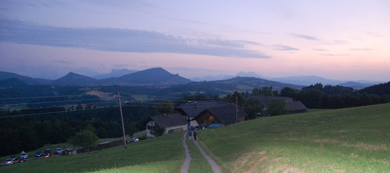 Datei:Frenkenberg am Abend.jpg