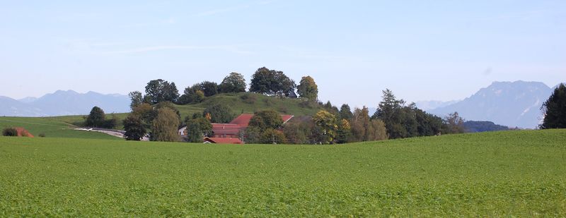 Datei:Schlossberg in Tettelham.jpg