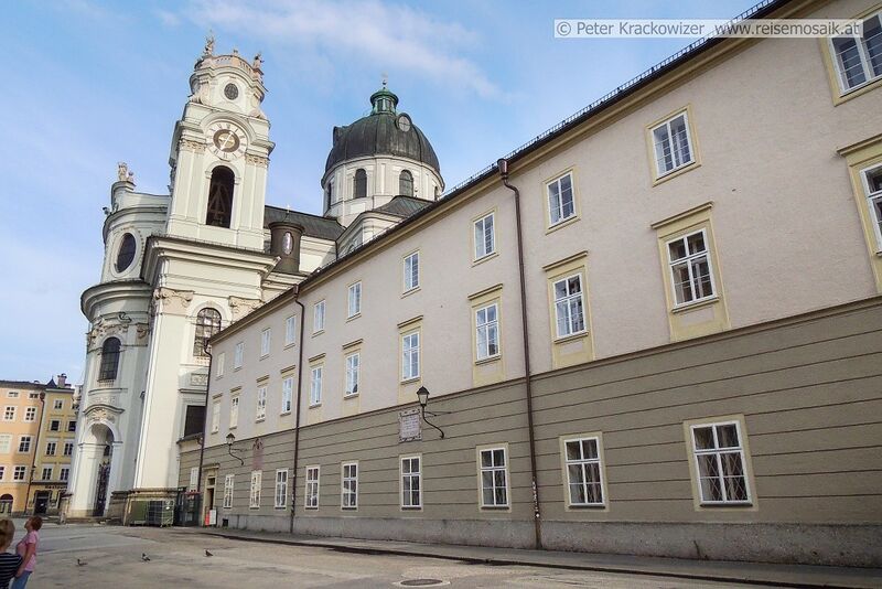 Datei:Universitätsplatz Universitätskirche Alte Universität.jpg
