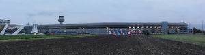 Flughafen Parkhaus.JPG