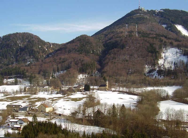 Datei:Guggenthalblick vom Heuberg aus.jpg