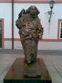 Paracelsus-Statue vor dem SMCA.jpg