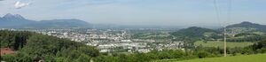 Salzburg-Nord-Pano vom Kramlehenweg in Koppl.JPG