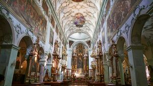 Stiftskirche St. Peter vor Restaurierung.jpg