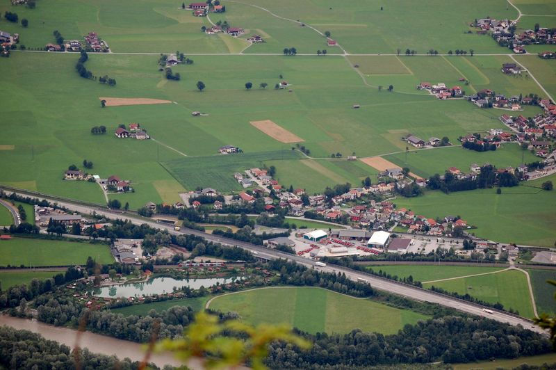 Datei:Bürgerausee in Kuchl.jpg