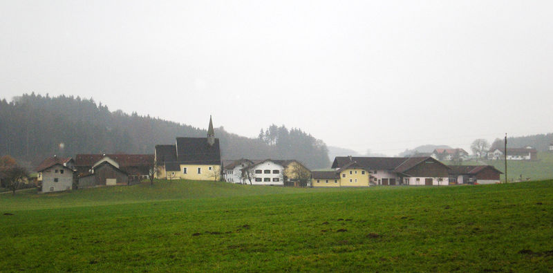 Datei:Filialkirche Sankt Alban.jpg