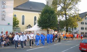 Eröffnungsfeier, Aufmarsch der internat. Teilnehmer in Thalgau.jpg
