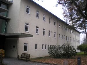 Seniorenheim Hellbrunn, Altbau.JPG