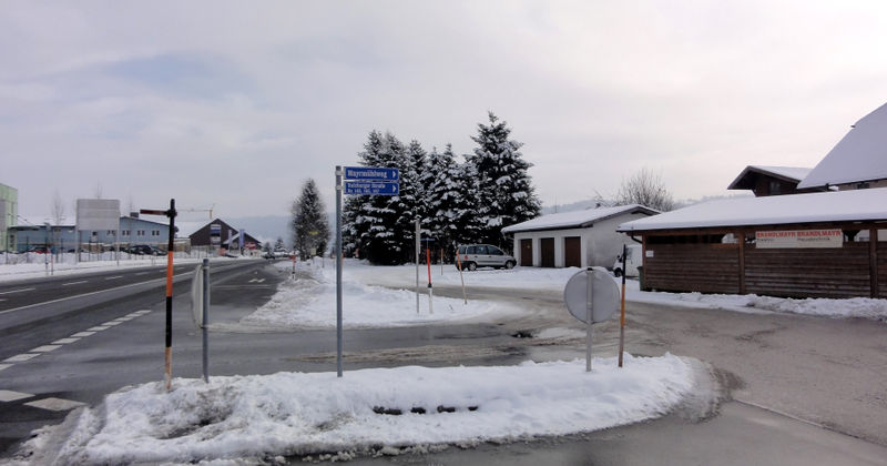 Datei:Mayrmühlweg, Westzufahrt.jpg