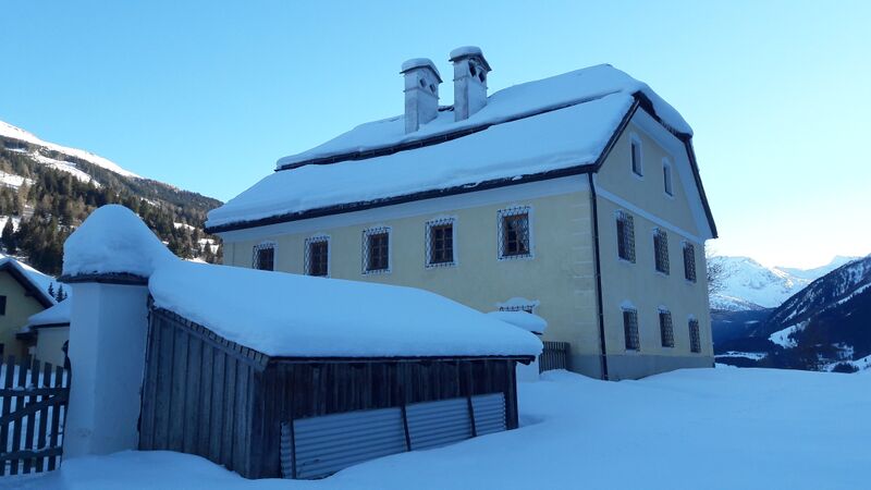 Datei:Pfarrhof Bucheben 20211219 3.jpg