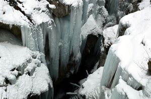 Sigm.-Thun-Klamm im Winter 2013.jpg