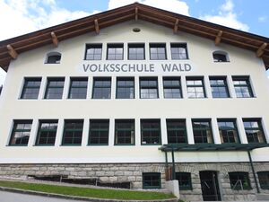 Volksschule Wald im Pinzgau.JPG