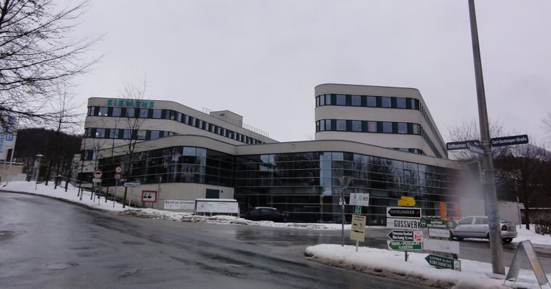 Datei:Firmengebäude Söllheimer Straße.jpg
