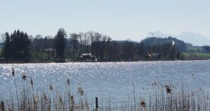 Kitesurfen beim Fenninger Spitz.jpg