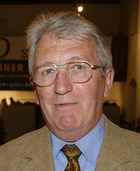 Datei:Winkler021204a Porträt.jpg