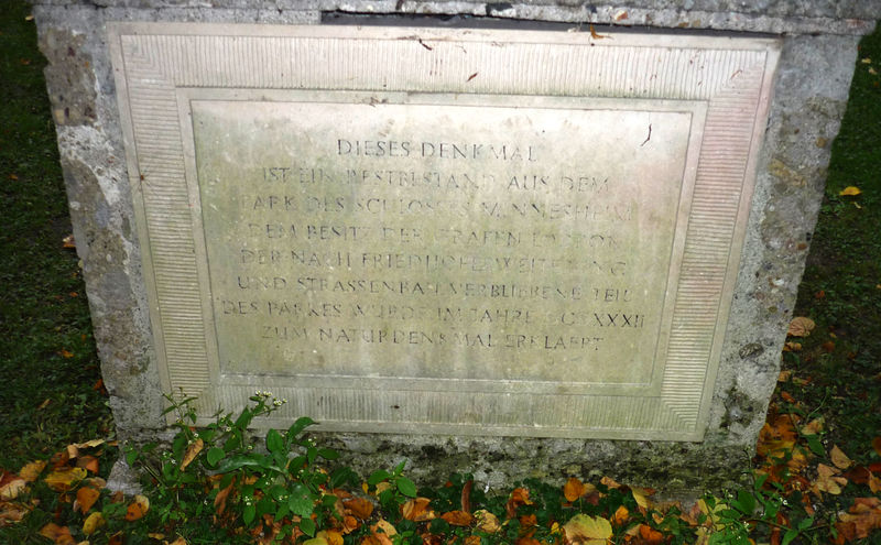 Datei:Denkmalinschrift.jpg