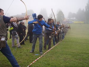 Eifrige HSV-Mitglieder beim Einschießen.jpg
