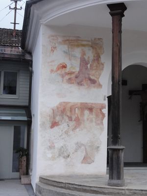 Aufgefrischte Fresken links .JPG