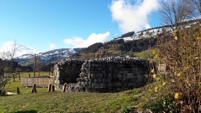 Datei:Burgruine Wagrain 20211105 6.jpg