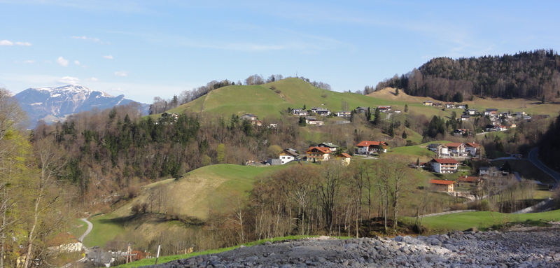 Datei:Dürrnberg, Blick zum Kranzbichl.jpg