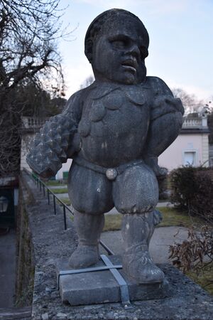 Der Zwerg mit dem Stachelaermel.jpg