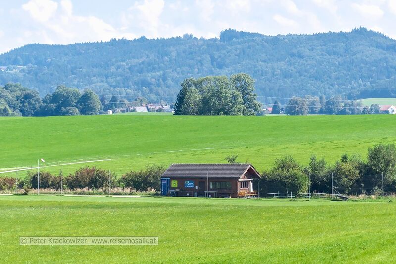 Datei:Modellflugplatz Köstendorf.jpg